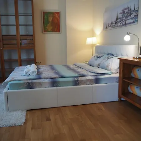Yoana Apartment
