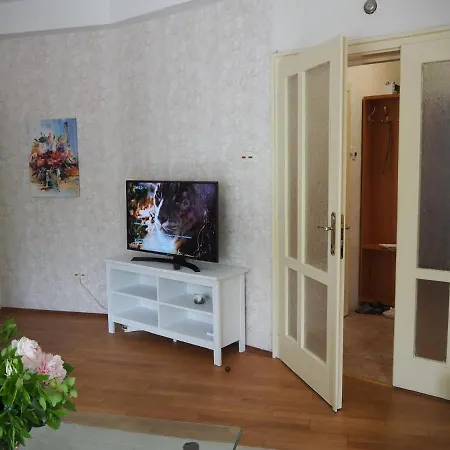Apartment Yoana *