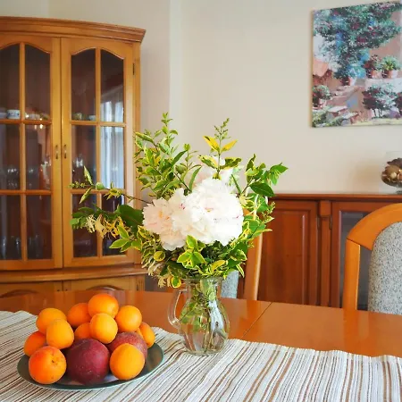 Apartment Yoana *